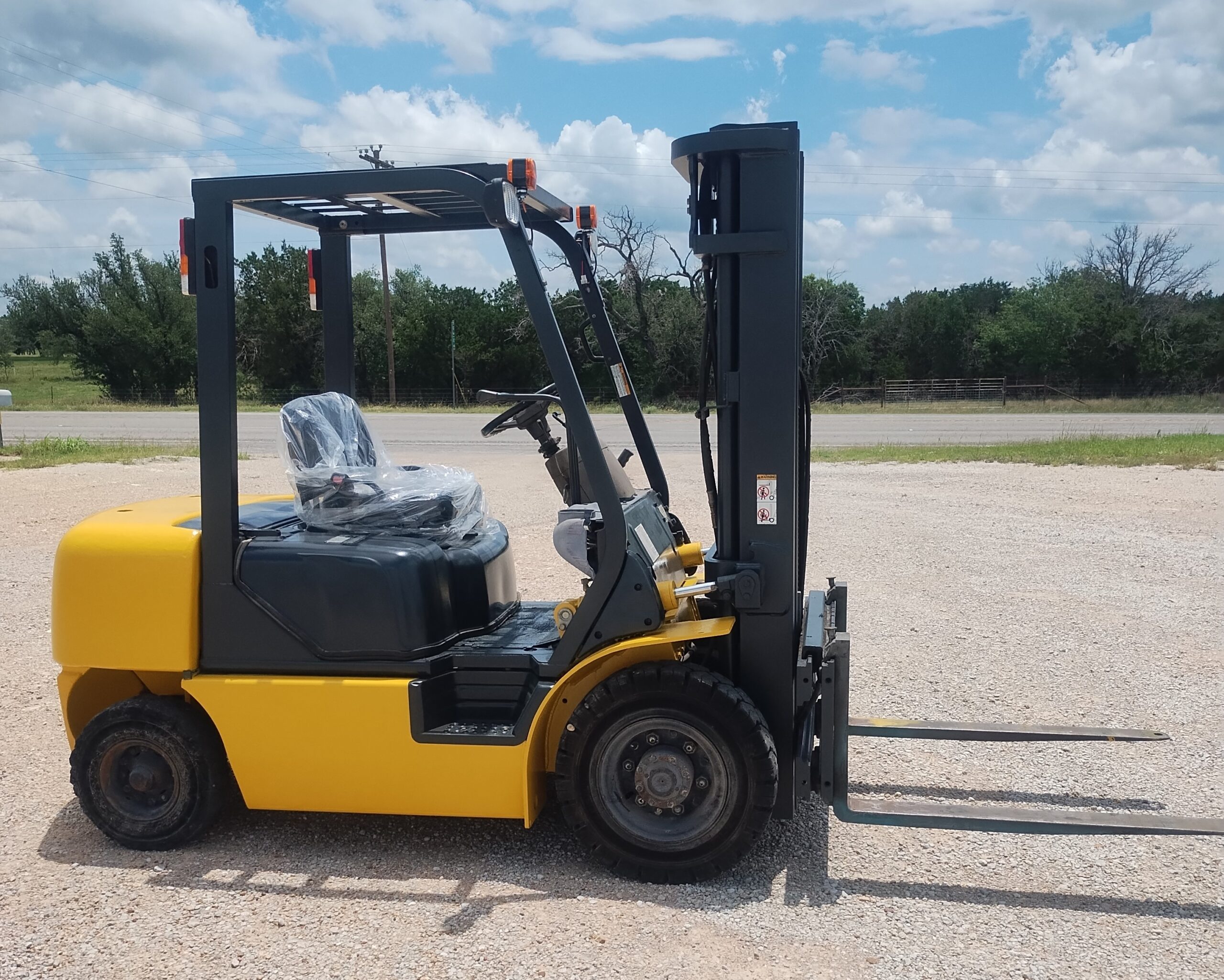 Komatsu FG25T-12-1